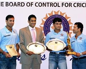 Laxman, Anil Kumble, Ganguly and Tendulkar at the felicitation function