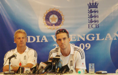England coach Peter Moores and captain Kevin Pietersen