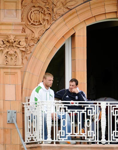 Andrew Flintoff with England captain Amdrew Strauss