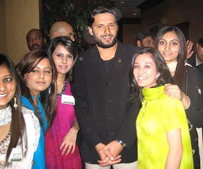 Afridi Pics Gallery