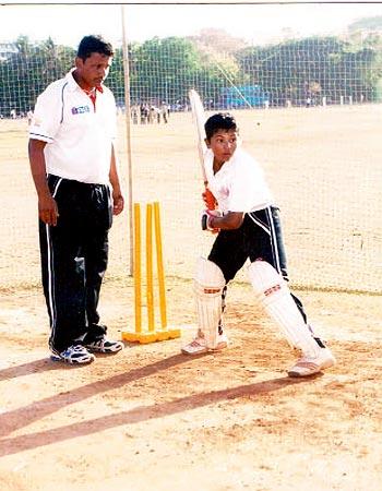 Sarfaraz Khan with his father Naushad