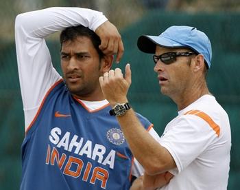 Mahendra Singh Dhoni and Gary Kirsten