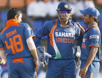 raina, dhoni and karthik