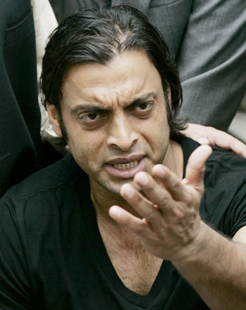 shoaib akhtar