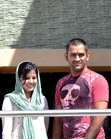 Mahendra Singh Dhoni and his wife Sakshi