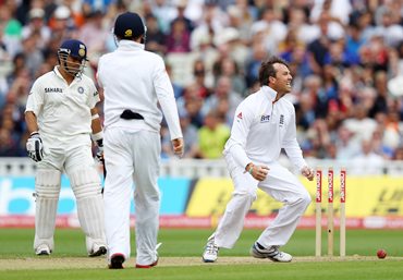 Swann celebrates running out Sachin Tendulkar during Day 4 of the third Test