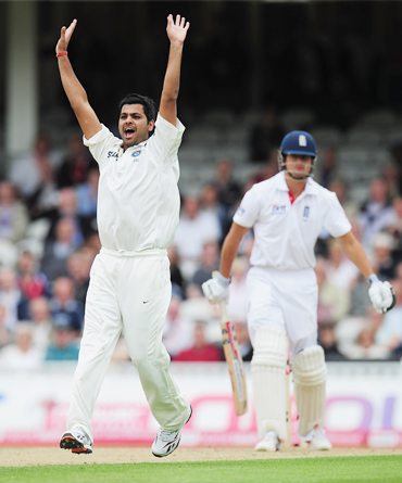 Rudra Pratap Singh, who replaced an injured Praveen Kumar, appeals unsuccessfully for the wicket of Alastair Cook