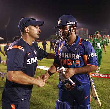 Ms Dhoni and Gary Kirsten