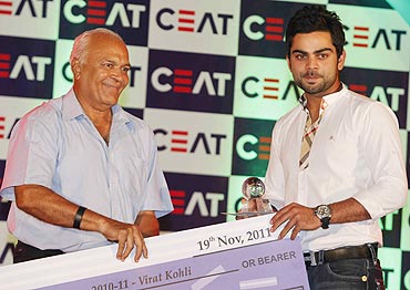 Virat Kohli with the International Youngster of the Year award