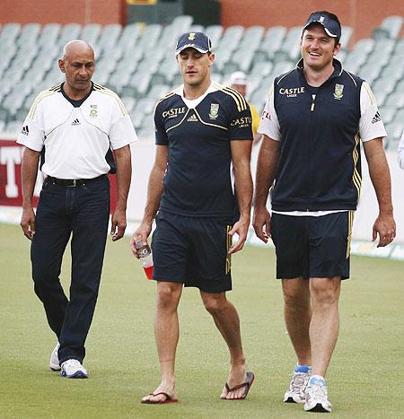 Graeme Smith with Faf du Plessis