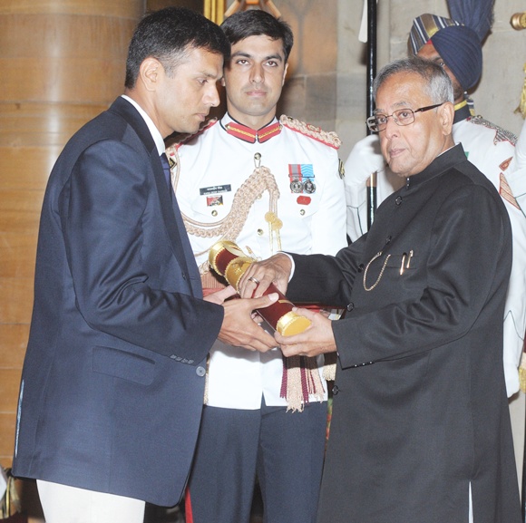 President, Pranab Mukherjee presents the Padma Bhushan Award to Rahul Dravid