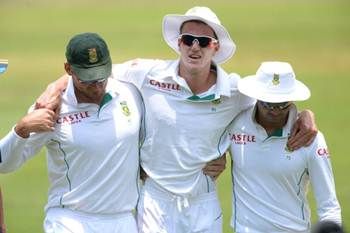 Morne Morkel is taken off the field after spraining his ankle
