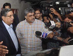 Srinivasan leaves the BCCI office in Mumbai on Wednesday