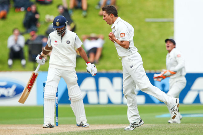 Trent Boult appeals succesfully for the wicket of Shikar Dhawan