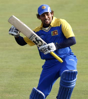 Dilshan doubtful for the Asia Cup