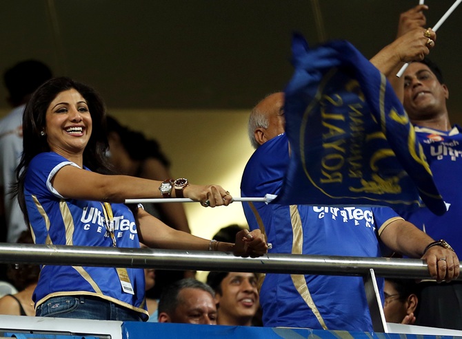 Shilpa Shetty cheers for her team.