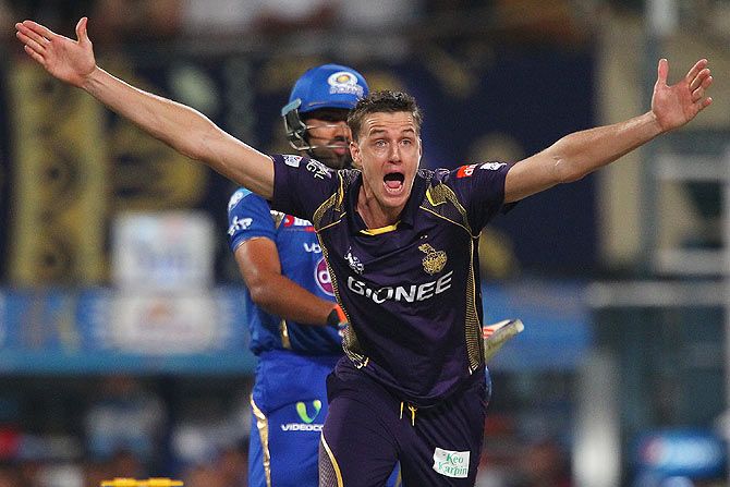 Morne Morkel appeals for a wicket