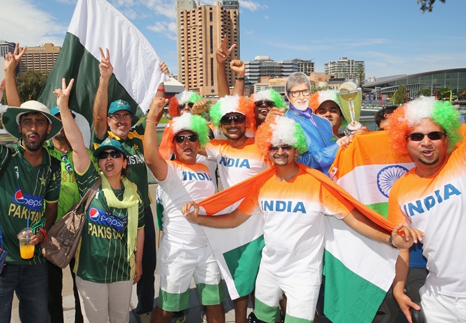 Pakistan and India supporters
