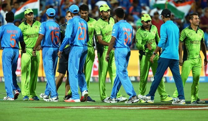 Players from India and Pakistan teams greet each other after the 2015 ICC Cricket World Cup match