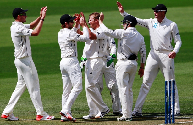 Neil Wagner of New Zealand (centre) celebrates taking a Sri Lankan wicket 