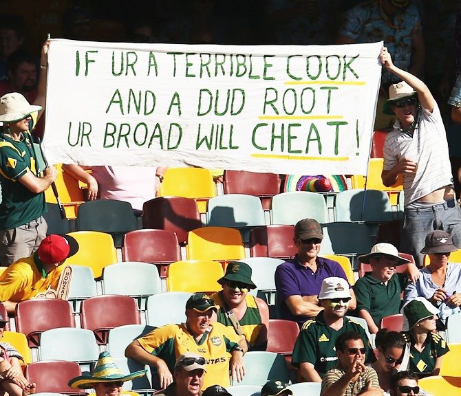 Australian fans hold up a sign