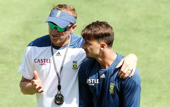 South African bowling coach Allan Donald with pacer Dale Steyn during the practice session at the Melbourne Cricket Stadium (MGC) on Friday
