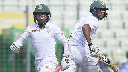 Bangladesh batsmen running between wickets