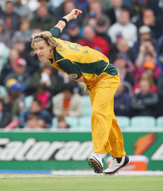 Nathan Bracken of Australia bowls during the ICC Twenty20 World Cup match between Australia and West Indies at The Brit Oval in London, on June 6, 2009