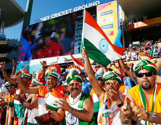 India fans cheer