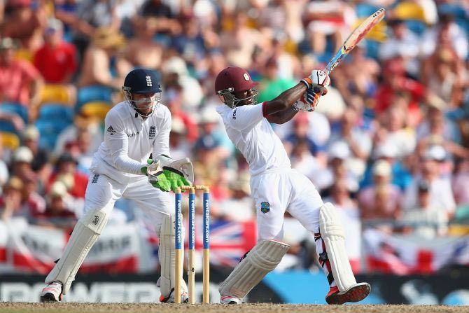  Jermaine Blackwood of West Indies pulls a delivery from Moeen Ali of England 