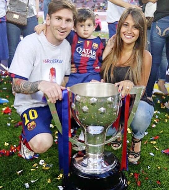 Lionel Messi, son Thiago and girlfriend Antonella