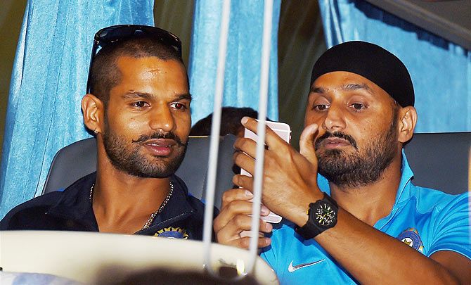  Indian cricketers Shikhar Dhawan and Harbhajan Singh arrive at Chennai Airport on Monday, ahead of 4th One-day match against South Africa