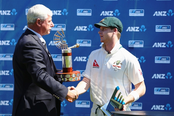 Steve Smith of Australia recieves the Trans Tasman Trophy from Sir Richard Hadlee 