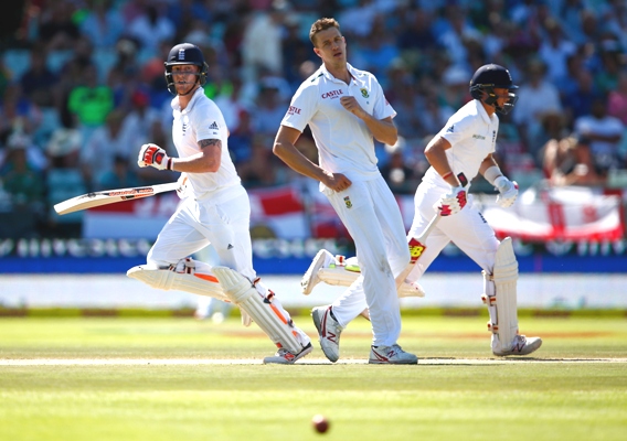 Ben Stokes and Joe Root of England score runs as Morne Morkel of South Africa looks on 