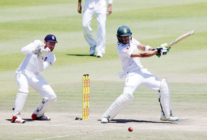 South Africa's Faf du Plessis (right) plays a shot as England's Jonny Bairstow looks on