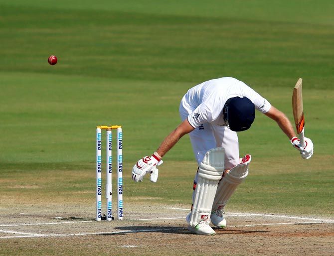 Joe Root is dismissed leg before wicket by Mohammed Shami