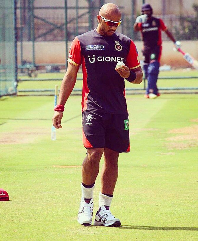 England quickie Tymal Mills during an RCB training session