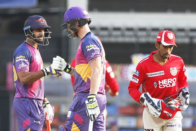 Rising Pune Supergiant's Manoj Tiwary and Ben Stokes scored 61 off 37 balls to set up a competitive total