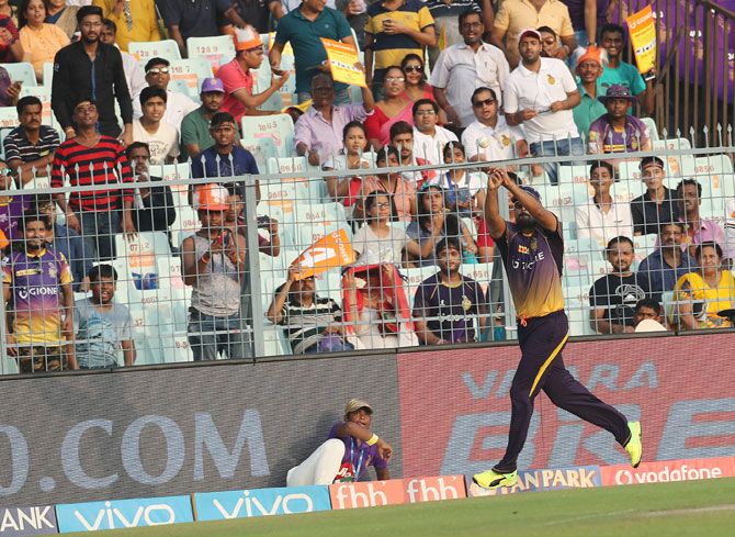 Yusuf Pathan fumbles and drops a catch on the boundary line 