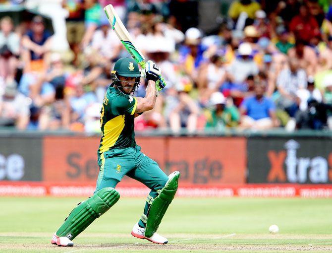 Proteas' Faf du Plessis en route his century during the 4th ODI against and Sri Lanka at PPC Newlands in Cape Town on Tuesday