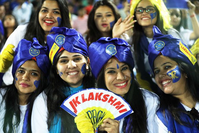 Rajasthan Royala' fans flash a toothy grin