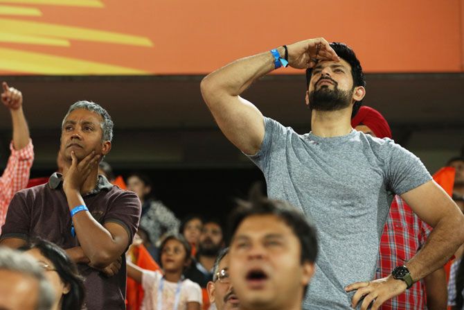Anxious fans during the match between the Sunrisers Hyderabad and the Kings XI Punjab