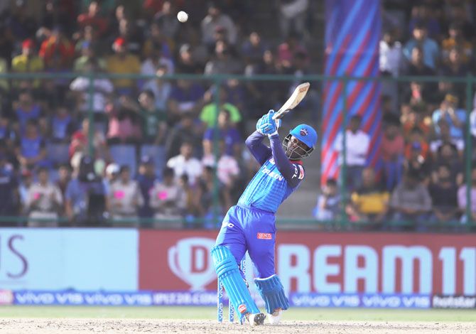 Sherfane Rutherford struck 28 off 13 balls late in the innings to take Delhi past 180