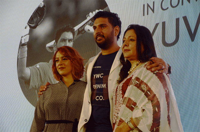 Yuvraj Singh with his mother Shabnam Singh and wife Hazel Keech