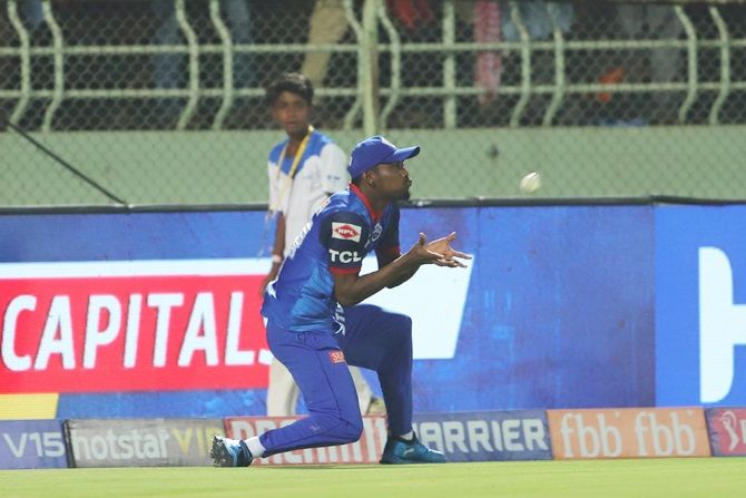  Keemo Paul of Delhi Capitals takes the catch to dismiss Martin Guptill.
