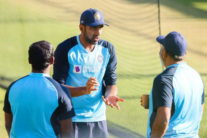 Ravichandran Ashwin chats with bowling coach Bharat Arun at a nets session in Adelaide on Wednesday