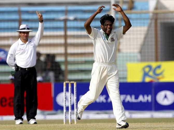 Bangladesh's Mohammad Rafique celebrates taking his 100th Test wicket on Day 2 of the second Test against South Africa at the Shrestha Shahid Ruhul Amin Stadium in Chittagong, on March 1, 2008