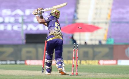 Rahul Tripathi bowled by Mohammed Shami