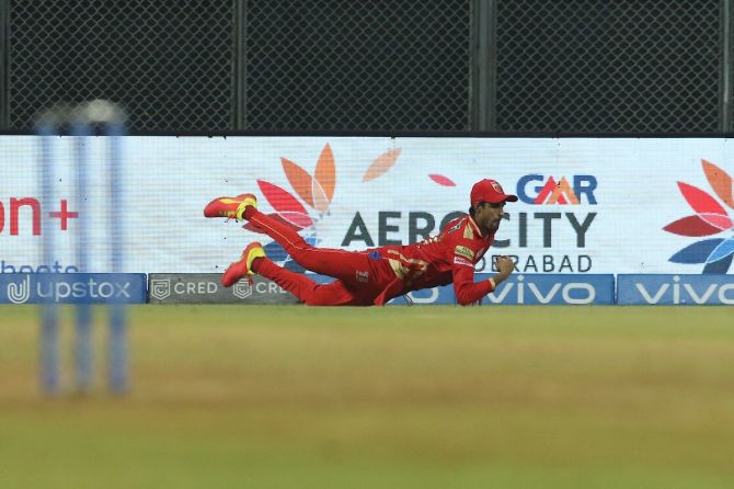 Deepak Hooda completes the catch of Rishabh Pant after fumbling with the offering.
