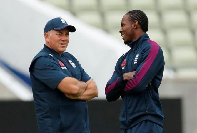 Chris Silverwood with Jofra Archer at a training session